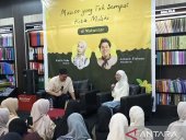 Novelis muda Rintik Sedu menilai medsos dekatkan literasi kaum muda